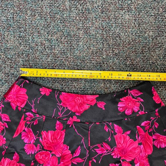 Talbots Skirt 10 Silk Blend Black Satin Pleated Floral Romantic Witchy Office - Picture 2 of 7